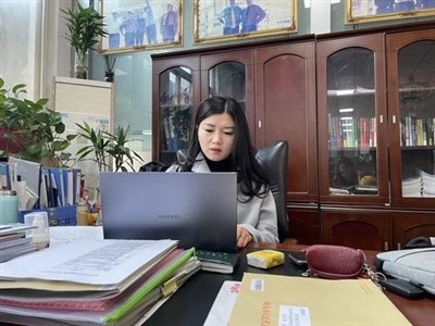 俞萍萍.jpg