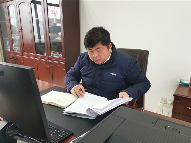 张宇.jpg 张宇.jpg