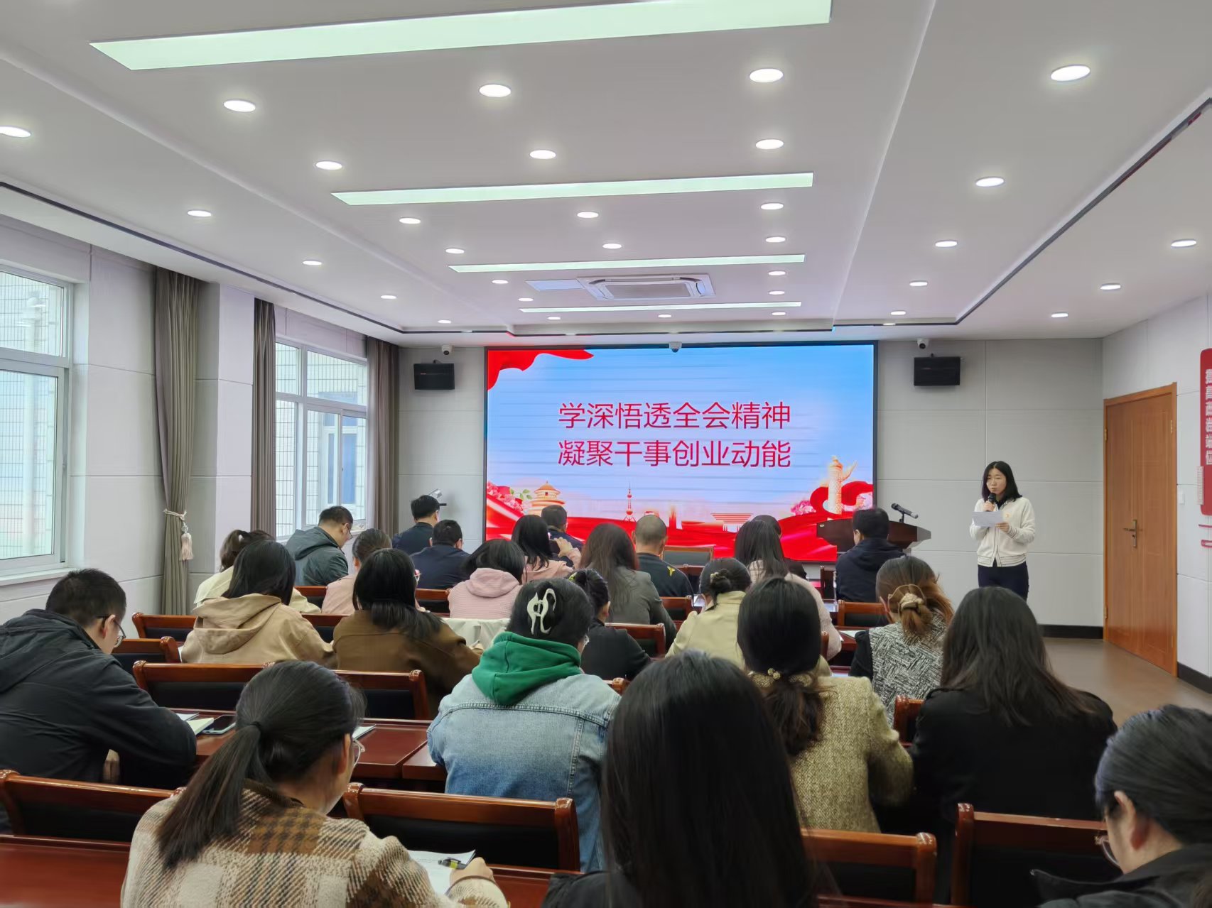 微信图片_20251103165230_50_799.jpg 微信图片_20251103165230_50_799.jpg